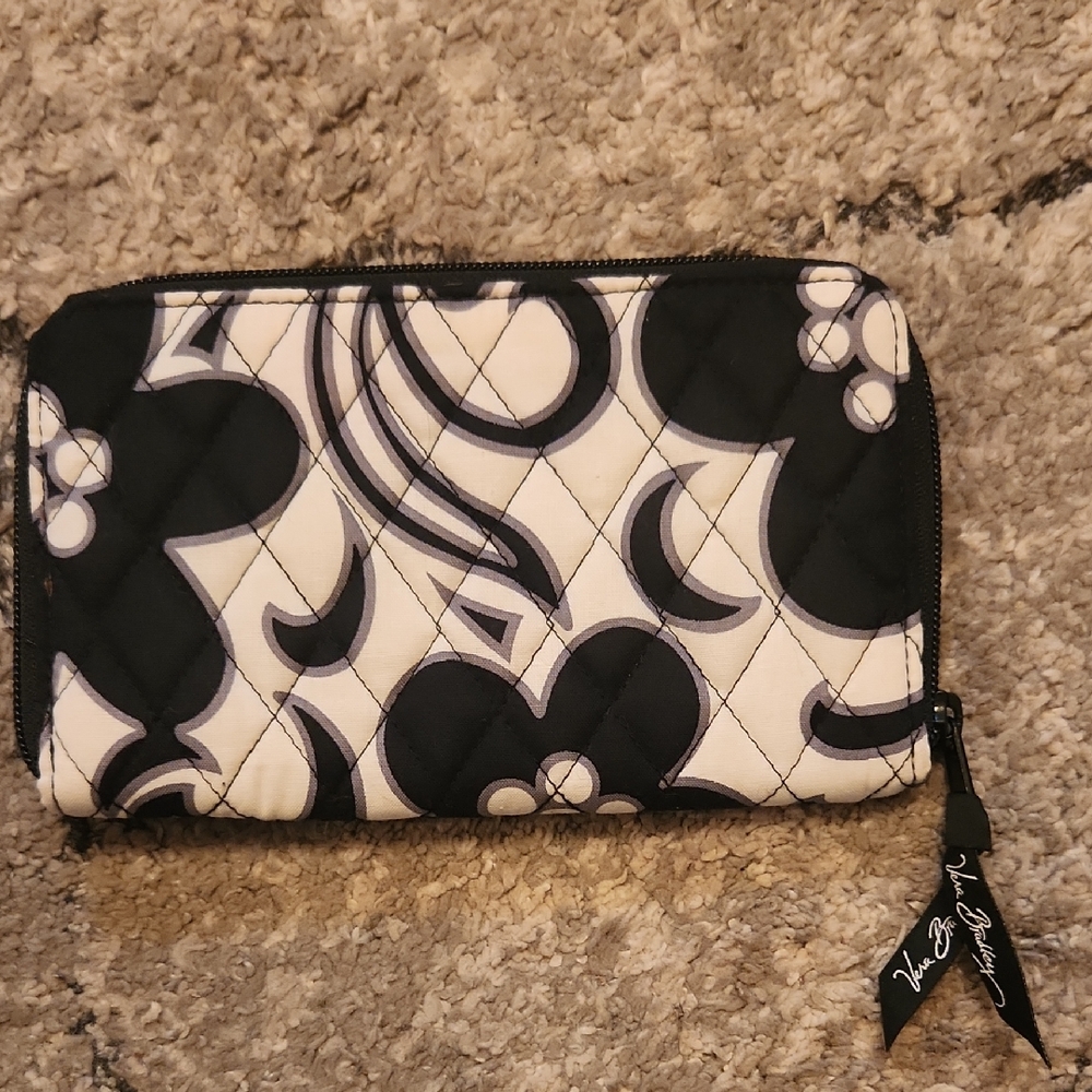 Vera Bradley Black and White Quilted Wallet‎
